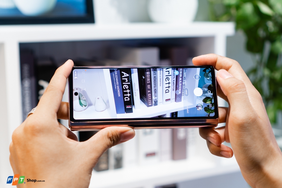 Samsung Galaxy Z Fold2 5G