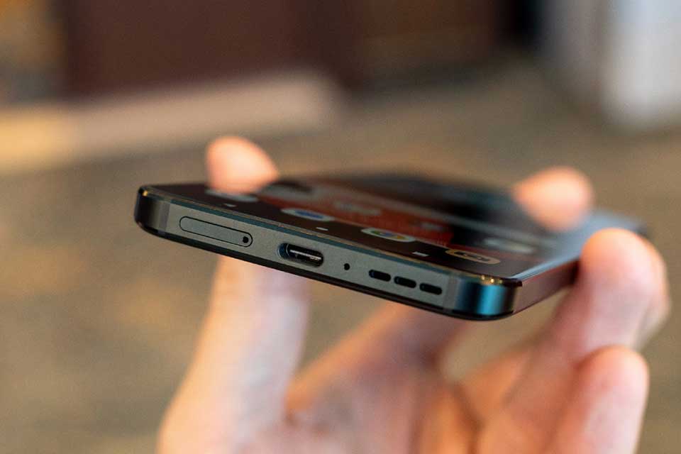 Lenovo ThinkPhone - 06