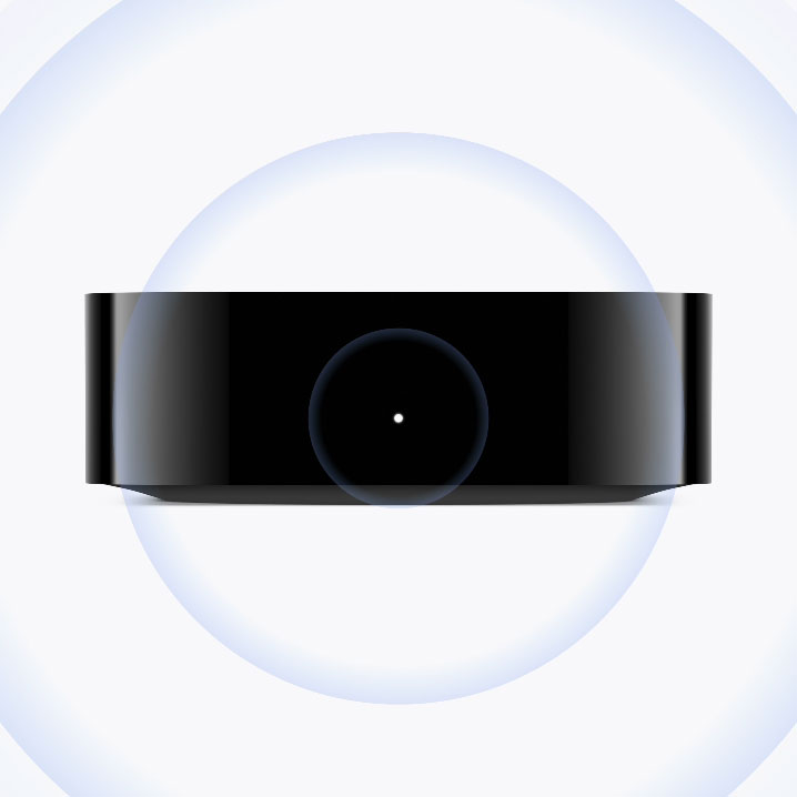 Apple TV 4K tích hợp 3 micro thu âm tầm xa, giúp nhận diện giọng nói rõ ràng ngay cả khi đang phát nội dung.