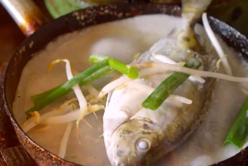 Cho thêm 1 ít hành, giá lên