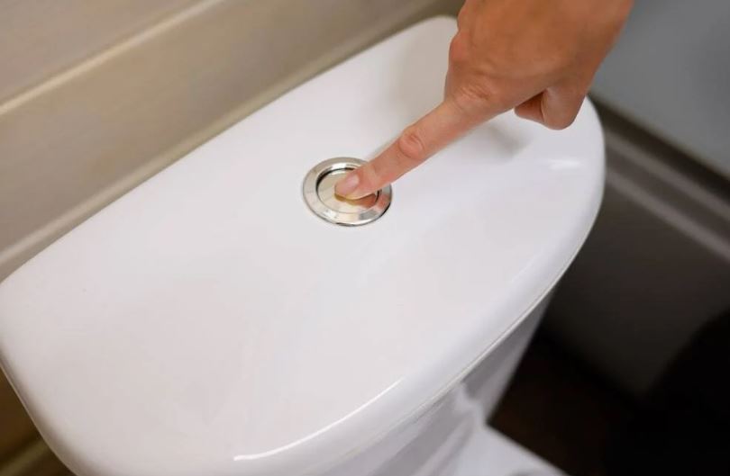 bồn cầu không bơm nước 3