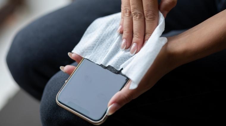 cách bảo vệ smartphone trong mùa mưa 2
