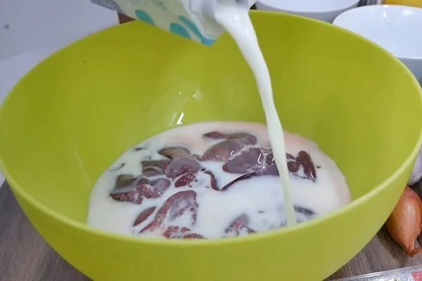 cháo sườn gan ngô xào đài loan 3