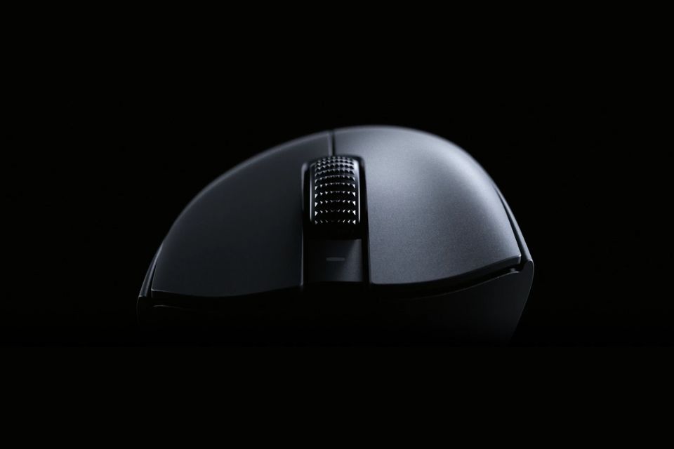 chuot-gaming-khong-day-razer-deathadder-v4-pro-2.jpg