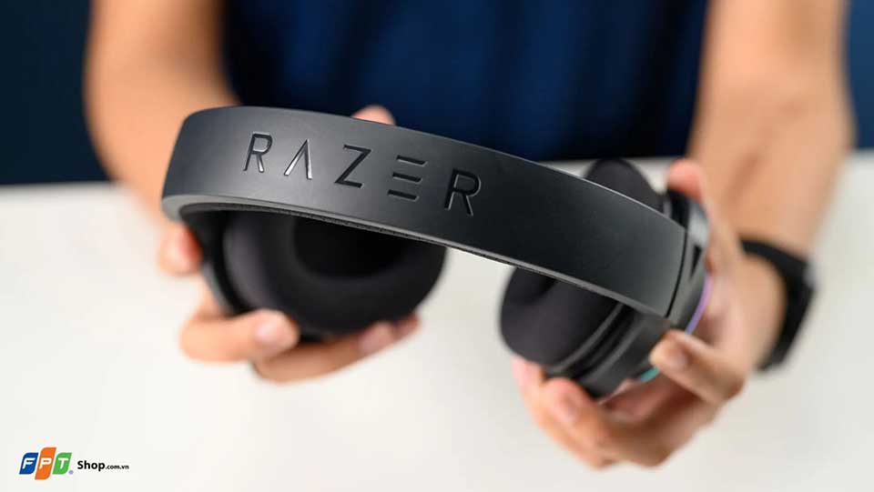 Đánh giá Razer Barracuda X Chroma - 02