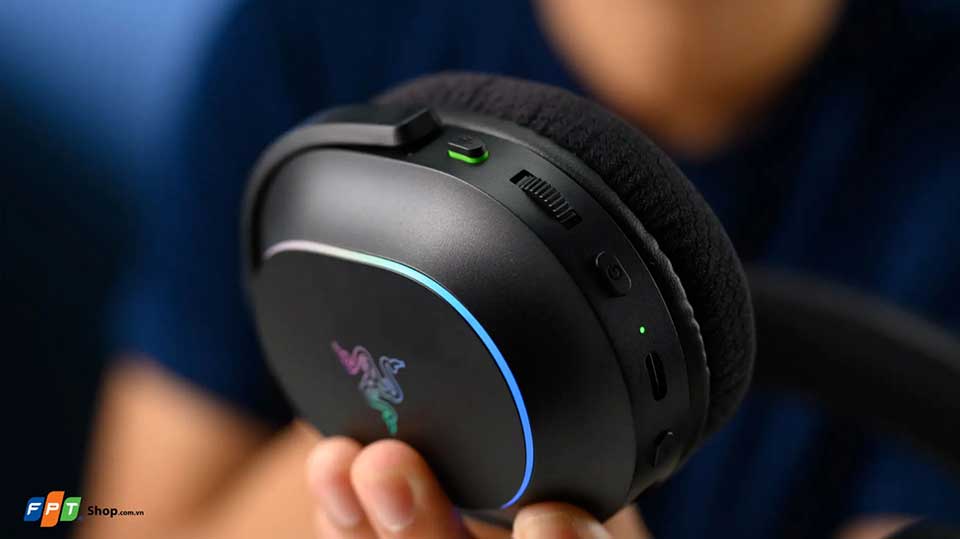 Đánh giá Razer Barracuda X Chroma - 04
