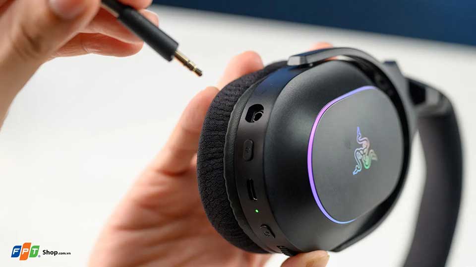 Đánh giá Razer Barracuda X Chroma - 05