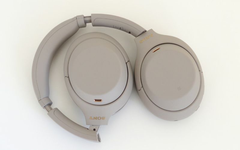 Đánh giá tai nghe Sony WH-1000XM4 về thiết kế