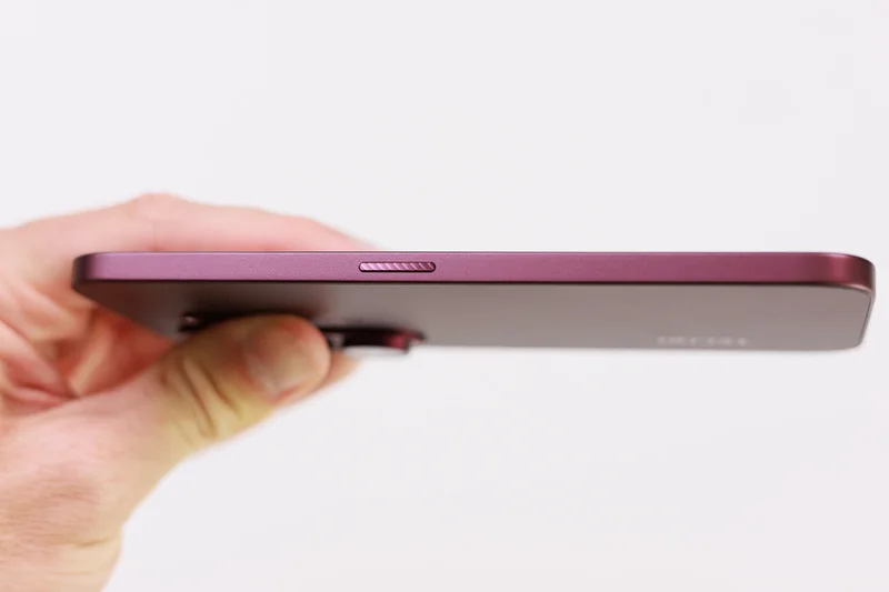 Đánh giá Tecno Camon Slim 5G - hình 6