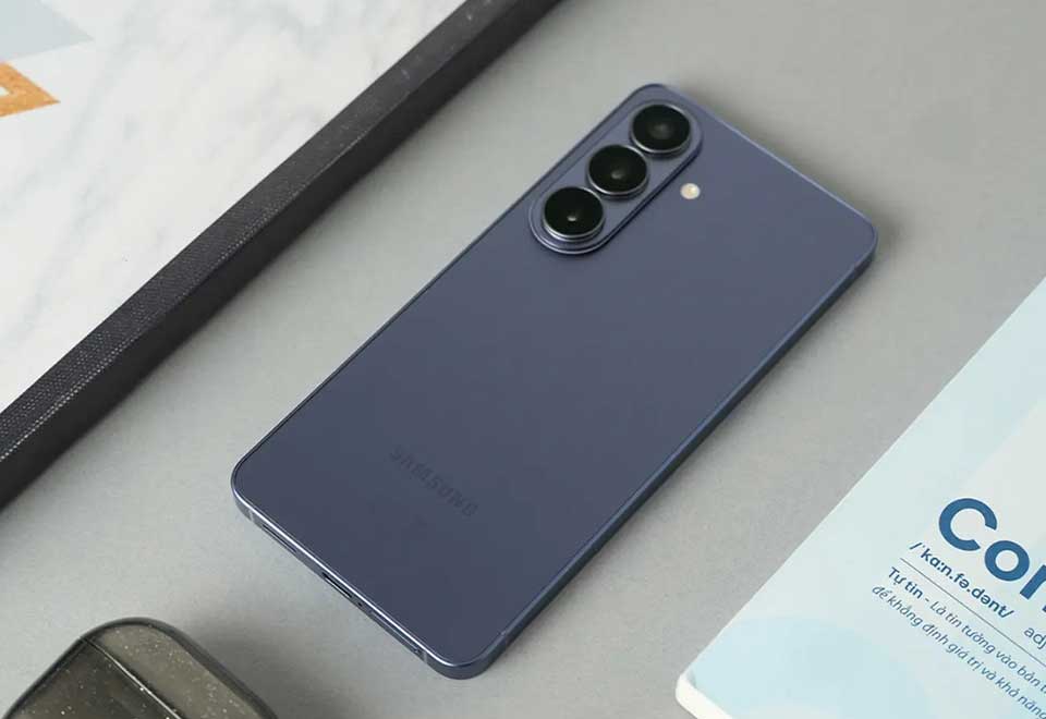 Đánh giá thiết kế Samsung Galaxy S26 - 03