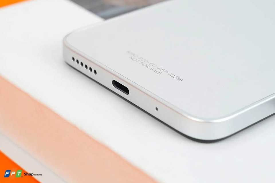 Đánh giá Xiaomi POCO M6 - 07