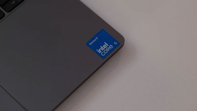 dell-xps-13-moi-qua-anh-thuc-te-207822-7.jpg
