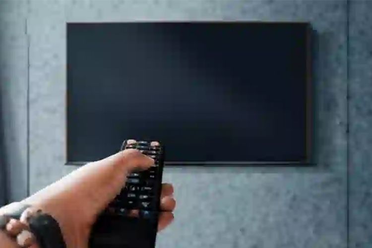 gia-sua-tivi-sony-bi-soc-man-hinh (3).jpg