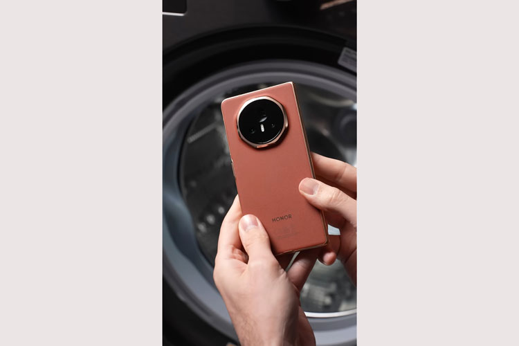 Honor Magic V3 vượt qua hàng loạt bài kiểm tra độ bền khó khăn nhất có thể