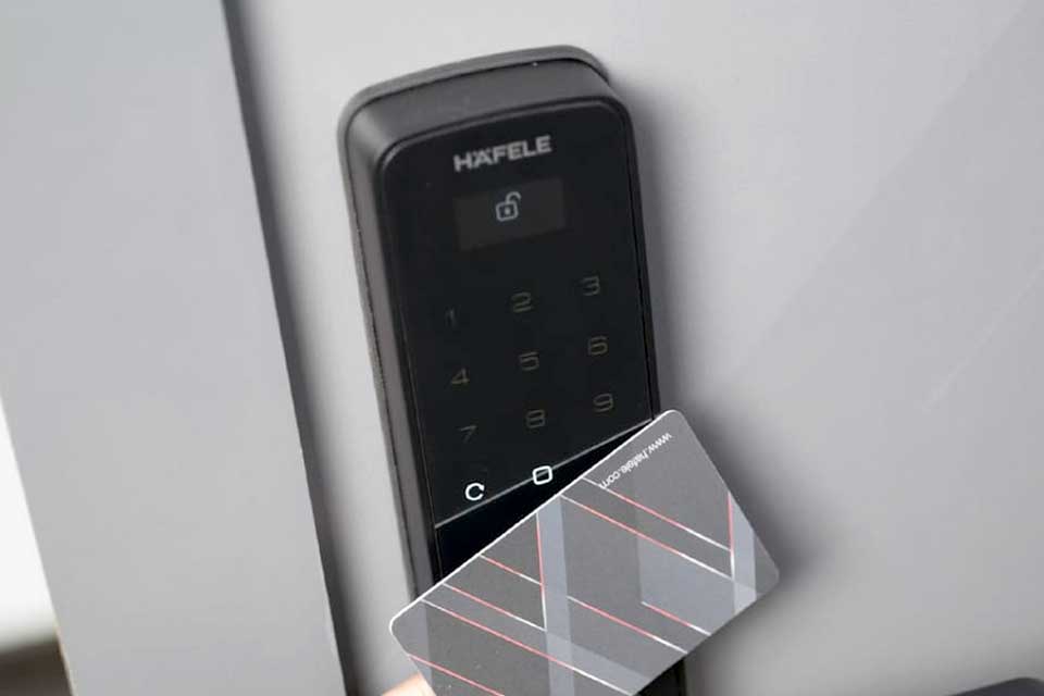 Khóa điện tử cho cửa chính loại nào tốt - 06