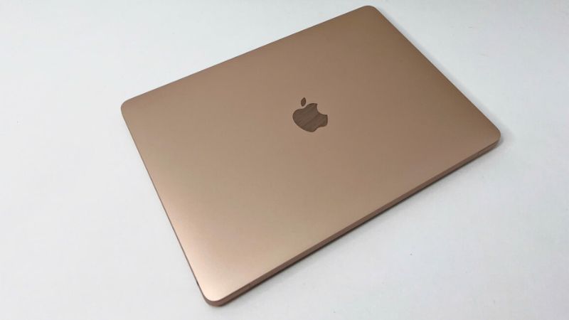laptop màu vàng gold - Hình 1