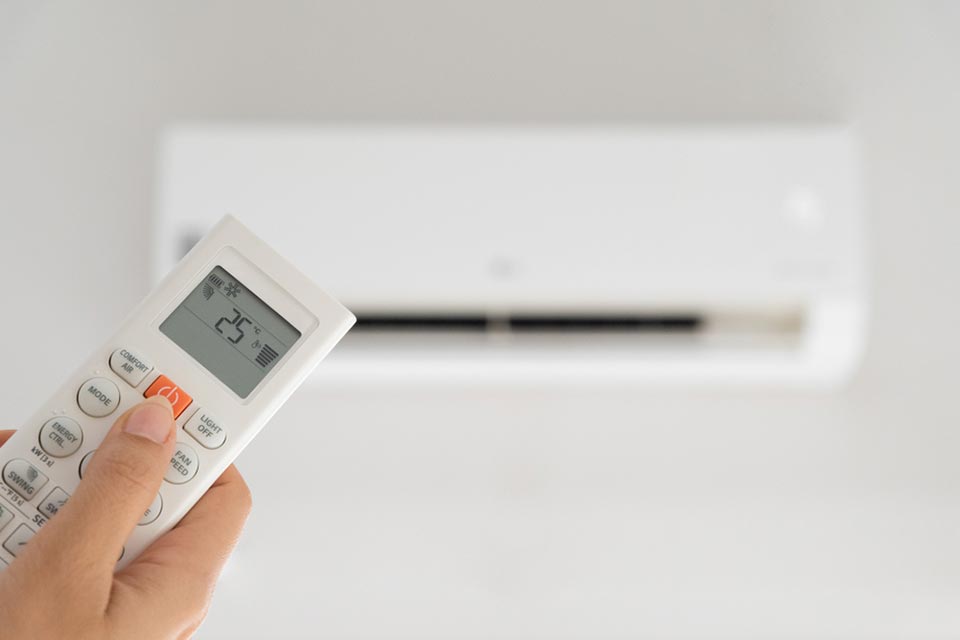Lưu ý khi ngồi máy lạnh lâu - 03