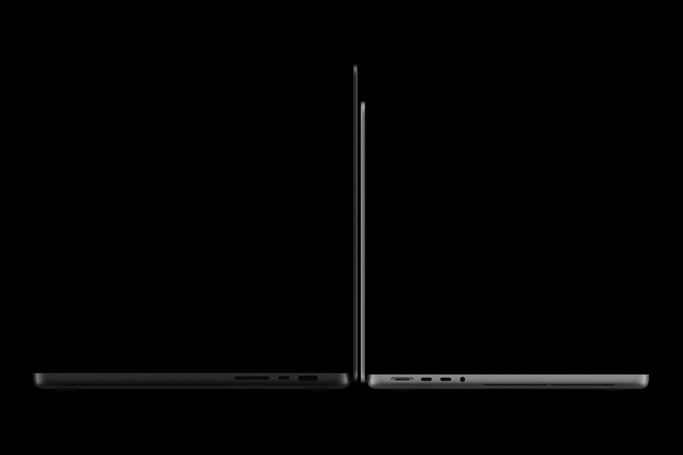 Thiết kế MacBook Pro mới được thu gọn độ dày, giúp người dùng thuận tiện hơn khi di chuyển.