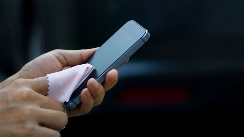 Màn hình iPhone bị ô vuông hình 5