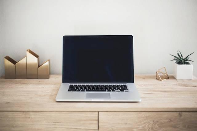 màn hình laptop bị đen nhưng máy vẫn chạy - Hình 3