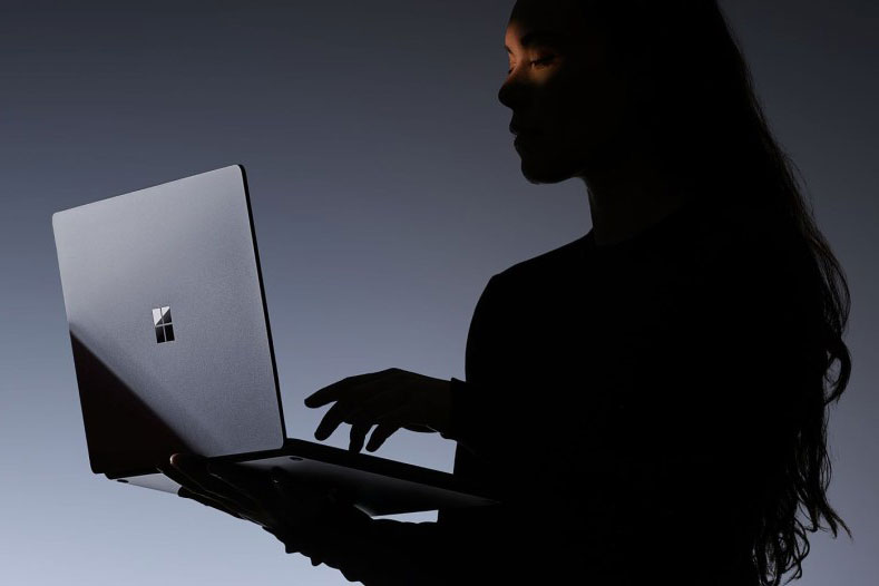 microsoft-surface-laptop-ultra-ra-mat-207759-6.jpg