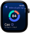 Apple Watch Series 12, vỏ nhôm, màu xám không gian, biểu đồ điểm số giấc ngủ hình tròn, mặt ngoài bên phải, Digital Crown