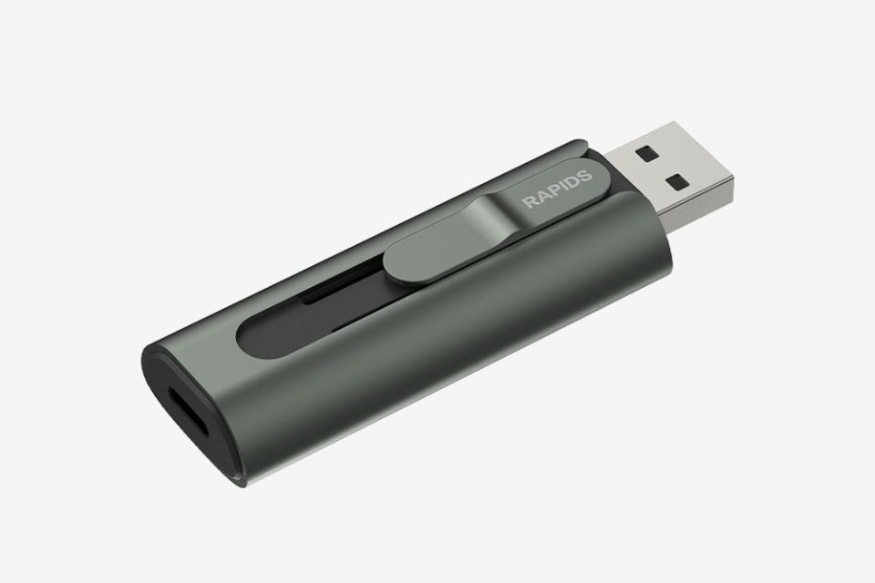 Hỗ trợ cả USB-A và USB-C linh hoạt