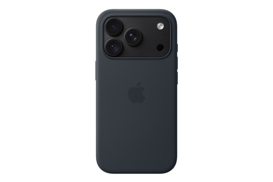 op-lung-silicon-magsafe-iphone-18-pro-4.jpg
