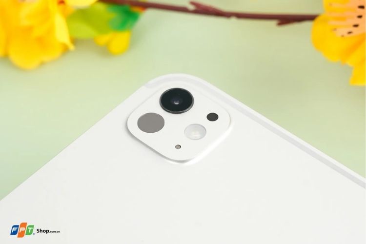 so sánh iPad Pro M4 và Surface Pro 11 8