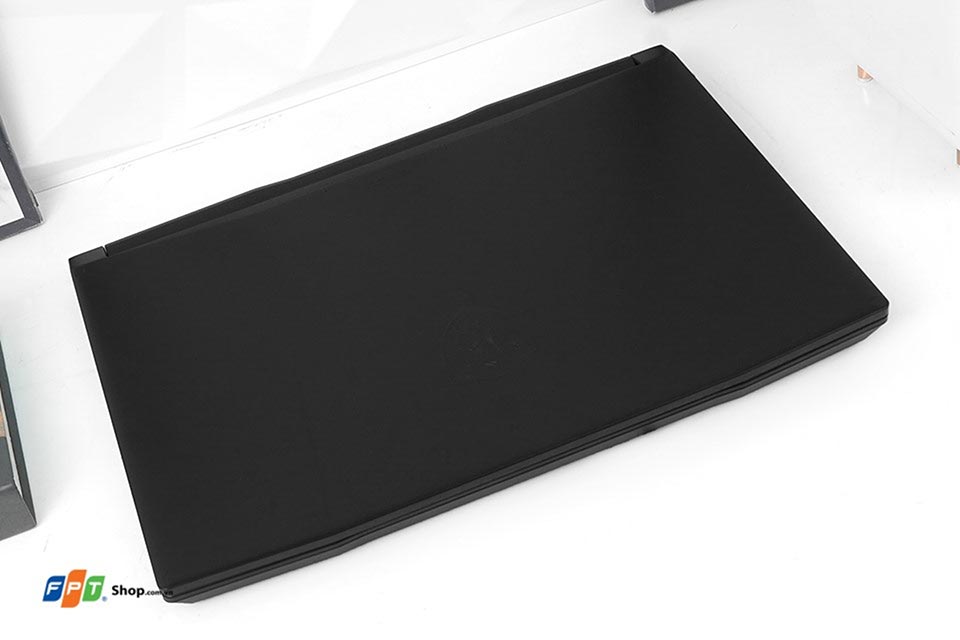 So sánh laptop MSI Katana và MSI Cyborg - 02