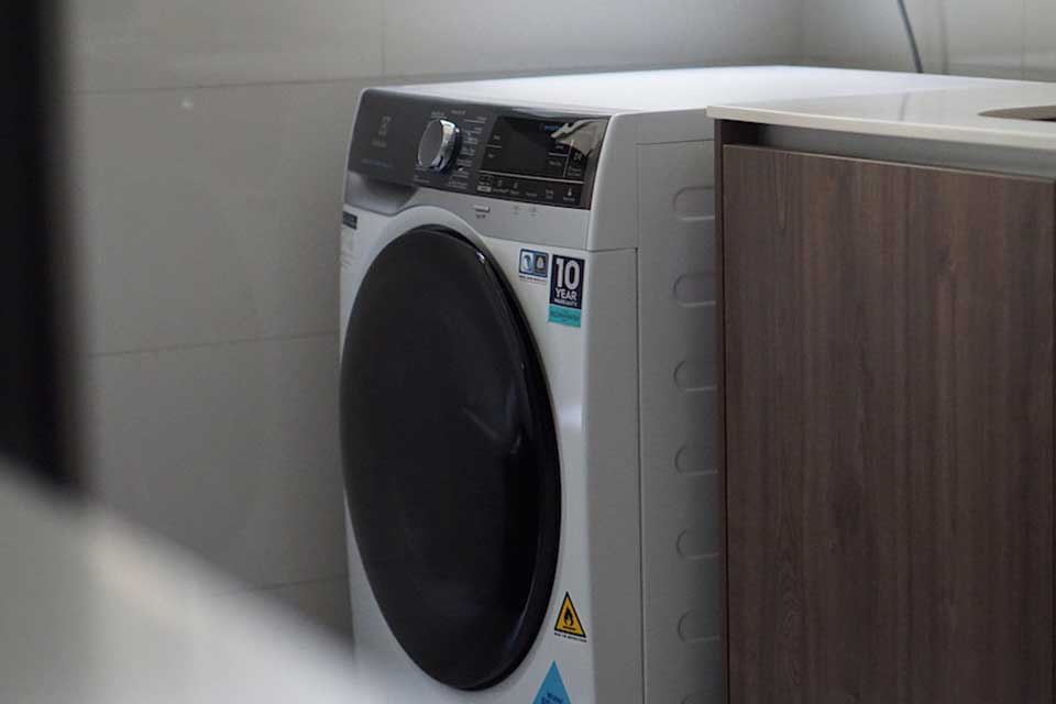 So sánh máy giặt Electrolux 700 và 900 - 02