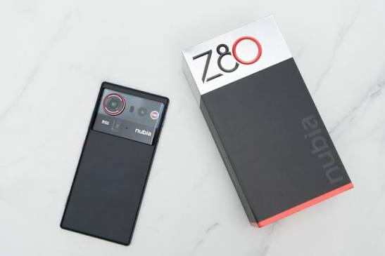 So sánh nubia Z80 Ultra và Z70 Ultra - hình 2