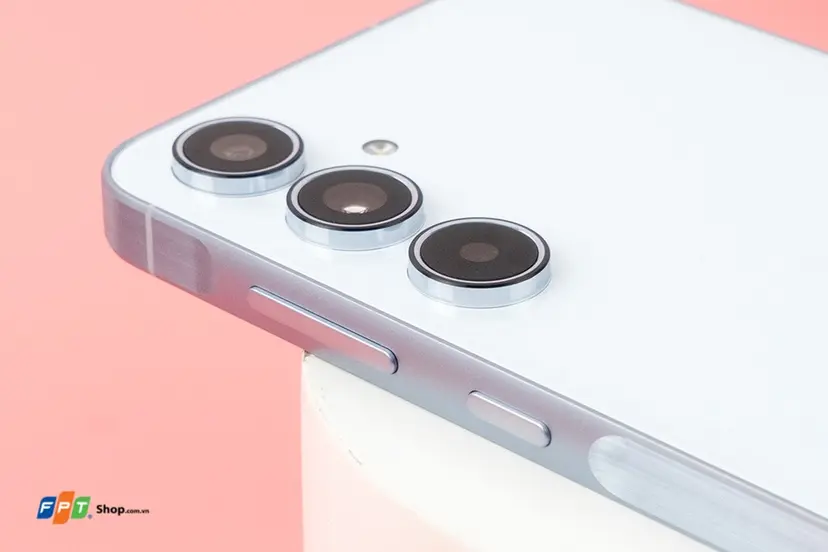 So sánh Redmi Note 14 Pro 5G và Galaxy A55 5G - 6