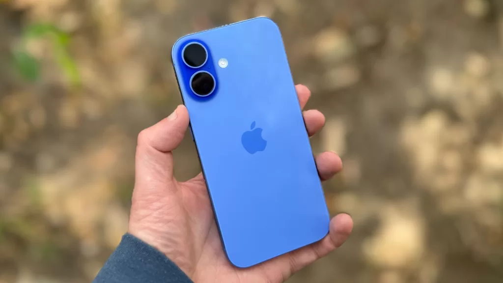 So sánh S26 FE và iPhone 16 - hình 2