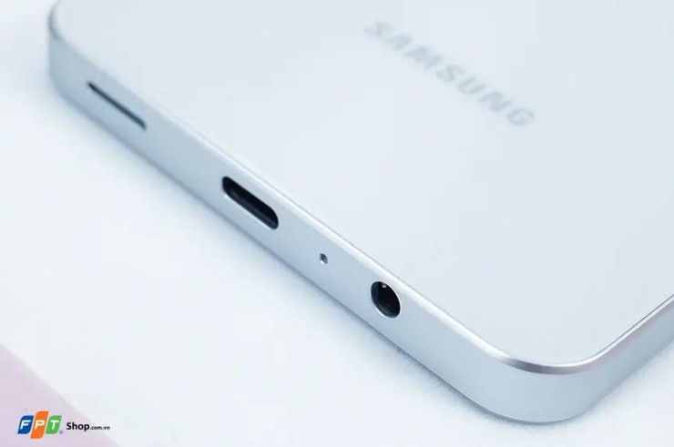 so-sanh-samsung-galaxy-a06-va-galaxy-a16-3.jpg