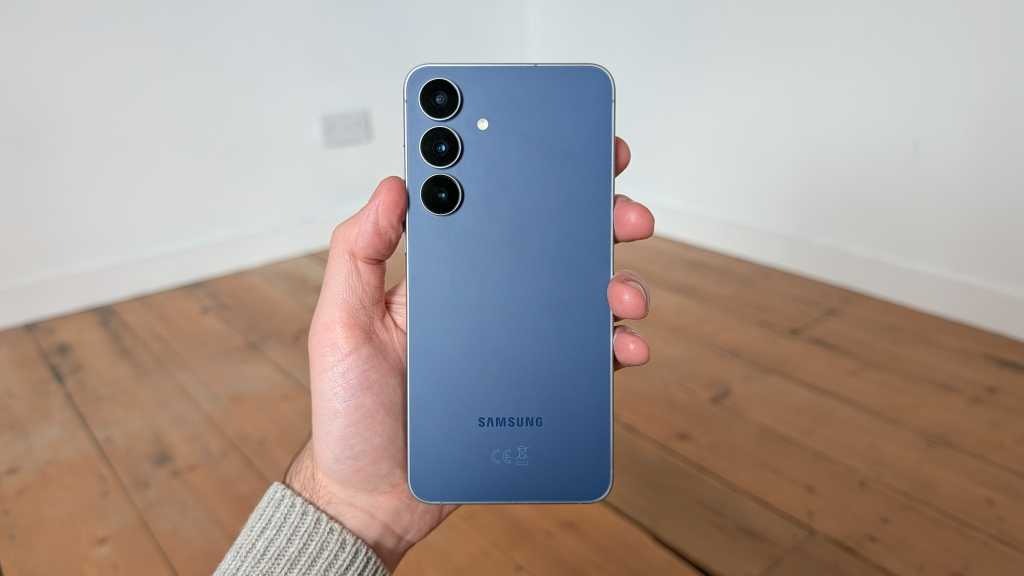 So sánh Samsung Galaxy S25 FE và OPPO Reno14 1