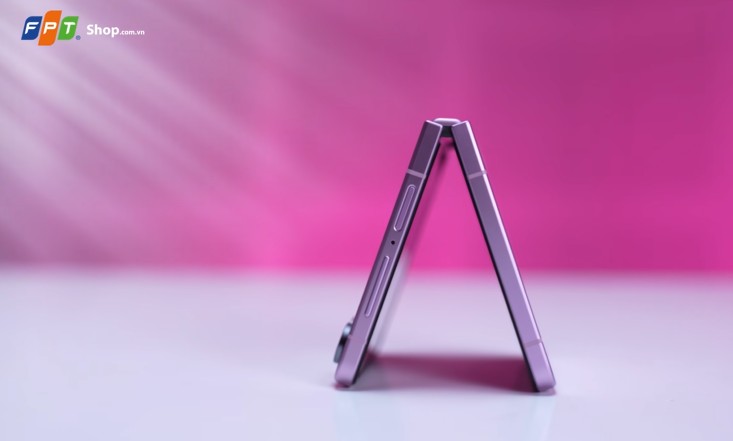 So sánh Samsung Z Flip 8 và Z Flip 6 - hình 3