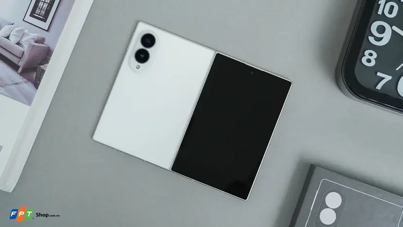 so sánh Samsung Z Fold 8 và iPhone 17 Pro - hình 3