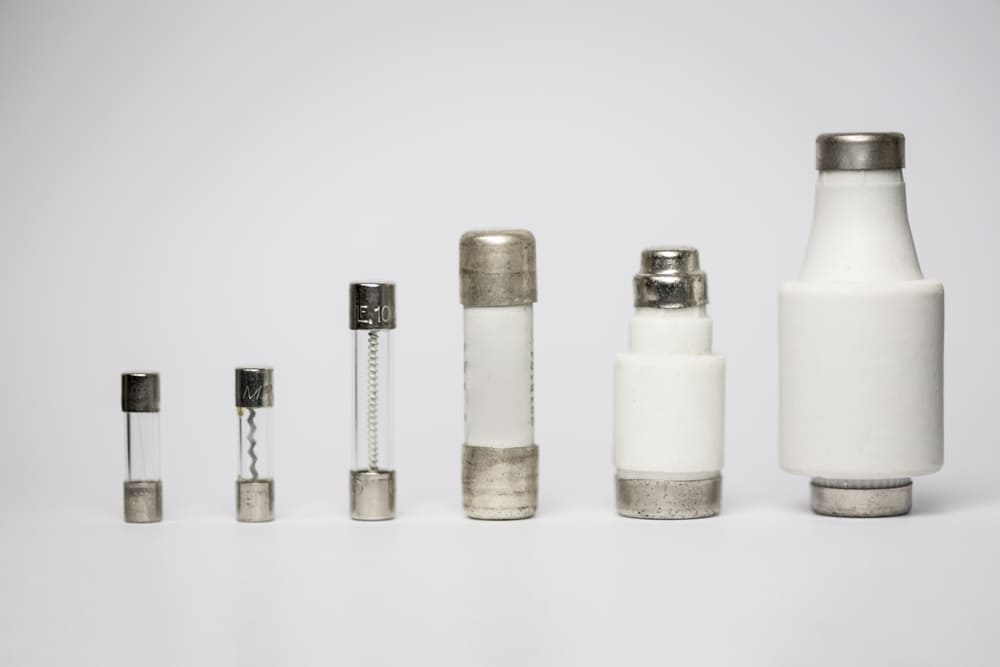 Tác dụng của cầu chì là gì 4