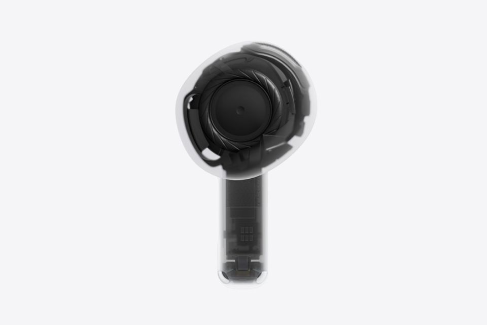tai-nghe-airpods-5-hop-sac-khong-day-3.jpg