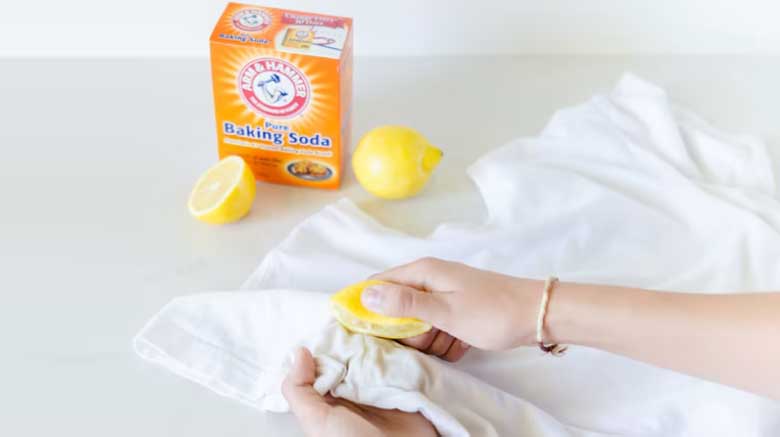 tẩy mốc quần áo ảnh 5