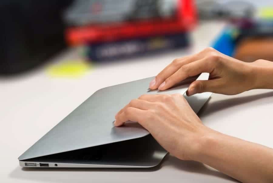 thay bản lề laptop bao nhiêu tiền 2026 6