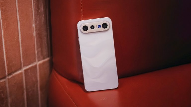 Trên tay vivo X300 FE - hình 1