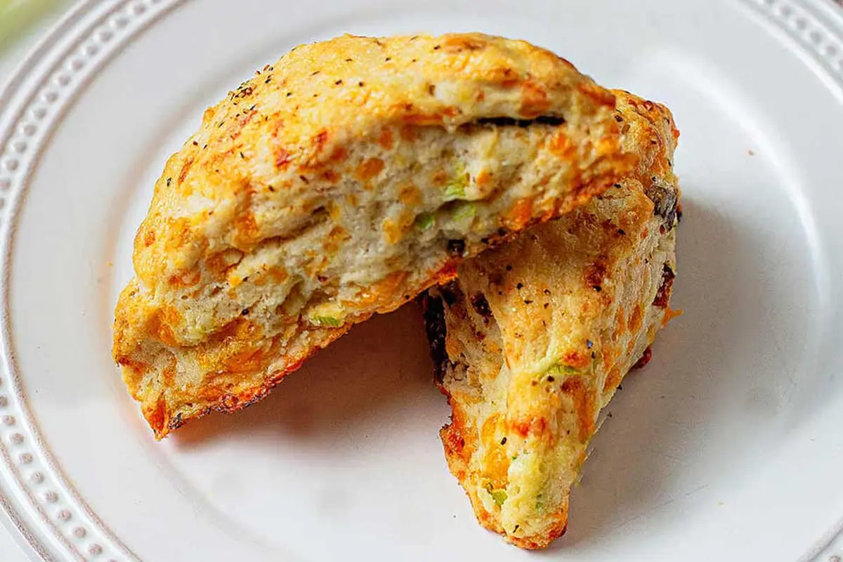 Hướng dẫn làm bánh scone mặn phô mai thịt nguội ngon mê ly