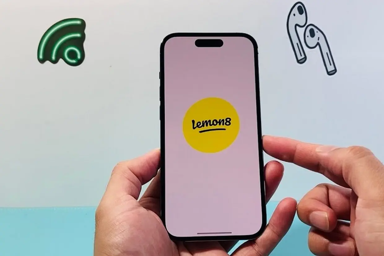 Khám phá ngay app Lemon8 - Sống chuẩn phong cách: Nơi chia sẻ cảm hứng thời trang và làm đẹp cực chất