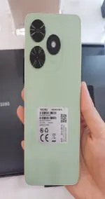 Điện thoại Tecno Spark Go 2024 4GB 64GB Xanh