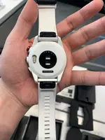Vòng đeo tay theo dõi sức khỏe Garmin Approach S62, Golf GPS, Trắng_010-02200-51