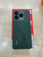 Điện thoại Nubia V70 Design 8GB 128GB Xanh Lá