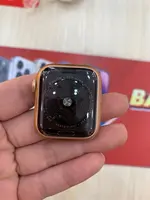 Đồng hồ thông minh Apple Watch SE GPS 40mm viền nhôm Vàng dây cao su Trắng MKQ03VN/A