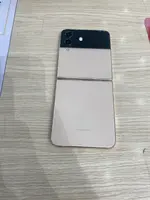 Điện Thoại Di Động Samsung Galaxy Z Flip4 5G 128GB Vàng - F721